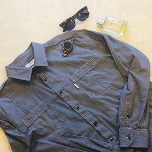 💥 Men’s button down Five Four shirt